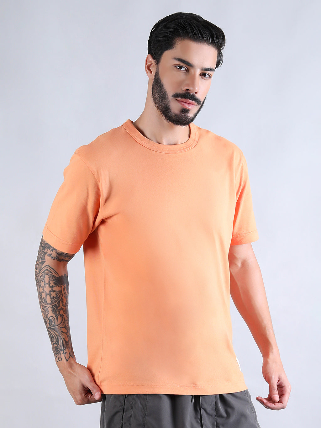 ALPHA INDUSTRIES: ESSENTIAL RELAXED TEE