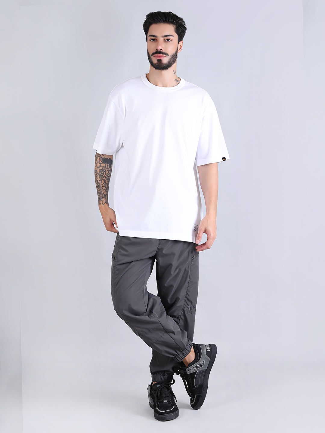 ALPHA INDUSTRIES: ESSENTIAL RELAXED TEE - WHITE