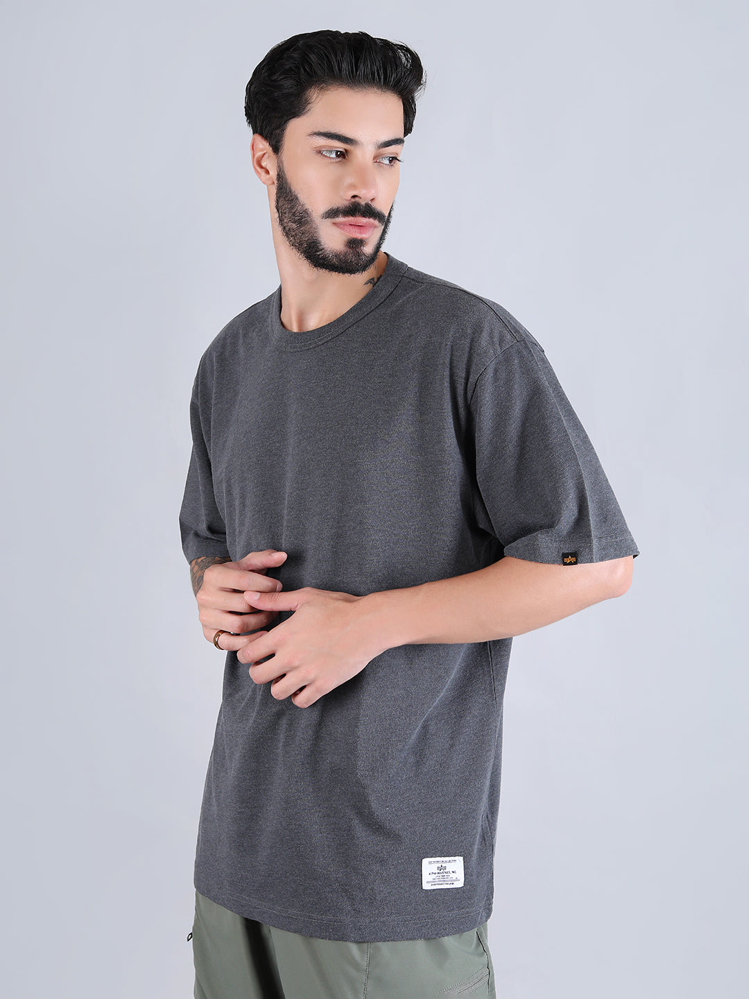 ALPHA INDUSTRIES: ESSENTIAL RELAXED TEE - DARK CHARCOAL HEATHER