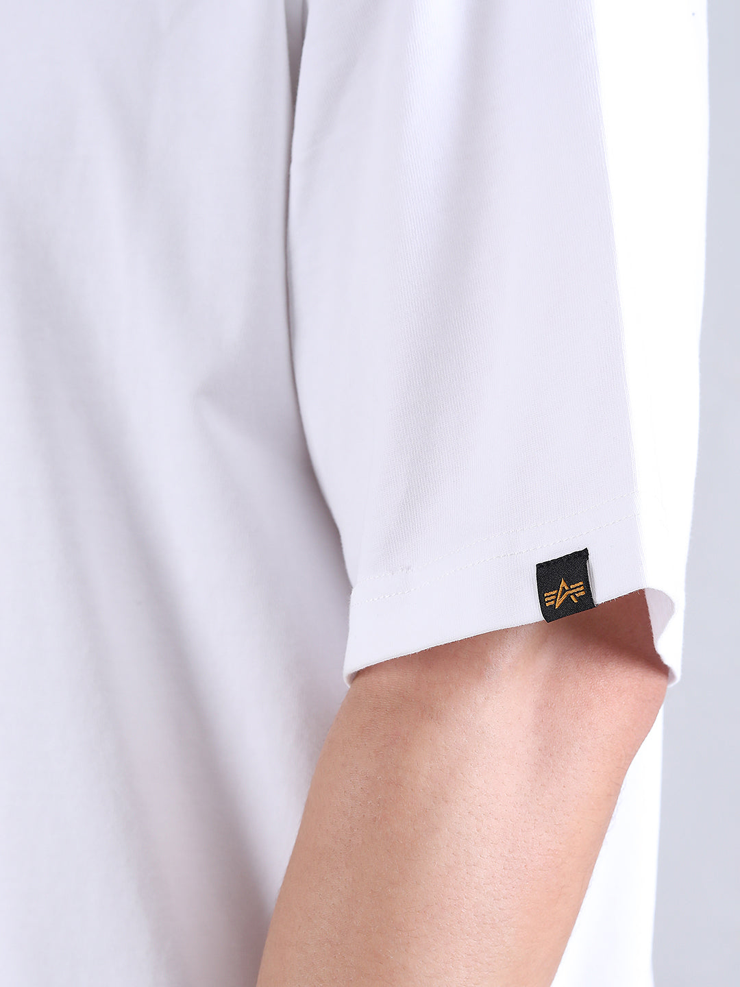 ALPHA INDUSTRIES: ESSENTIAL RELAXED TEE - WHITE