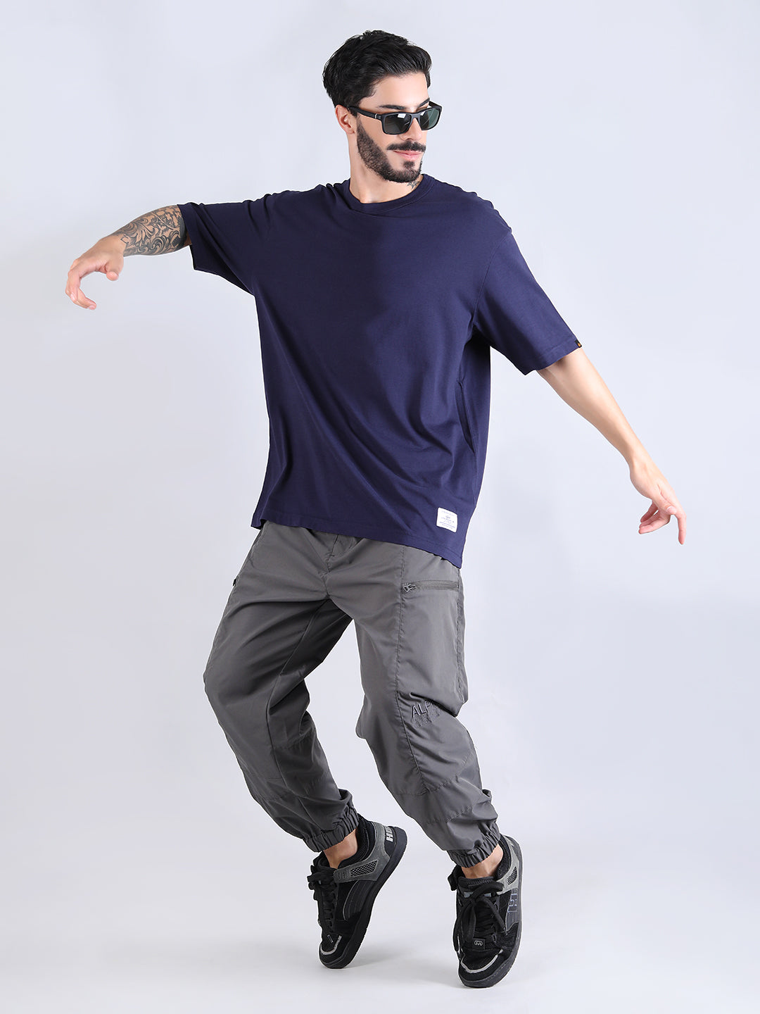 ALPHA INDUSTRIES: ESSENTIAL RELAXED TEE - REPLICA BLUE