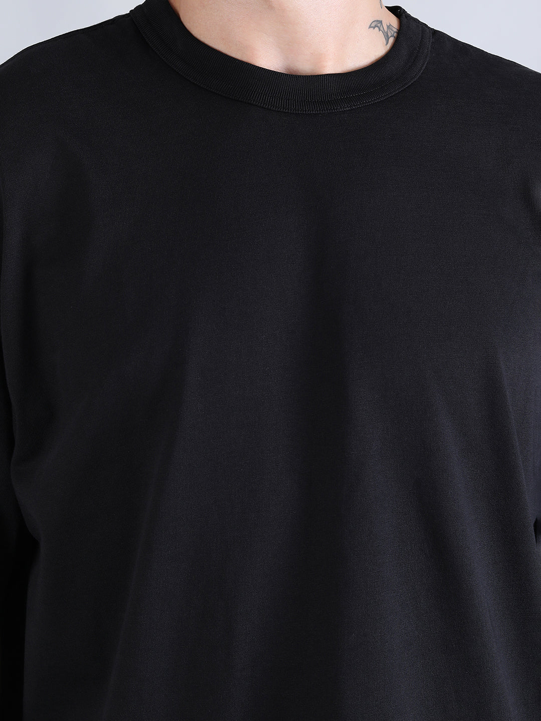 ALPHA INDUSTRIES: ESSENTIAL RELAXED TEE - BLACK