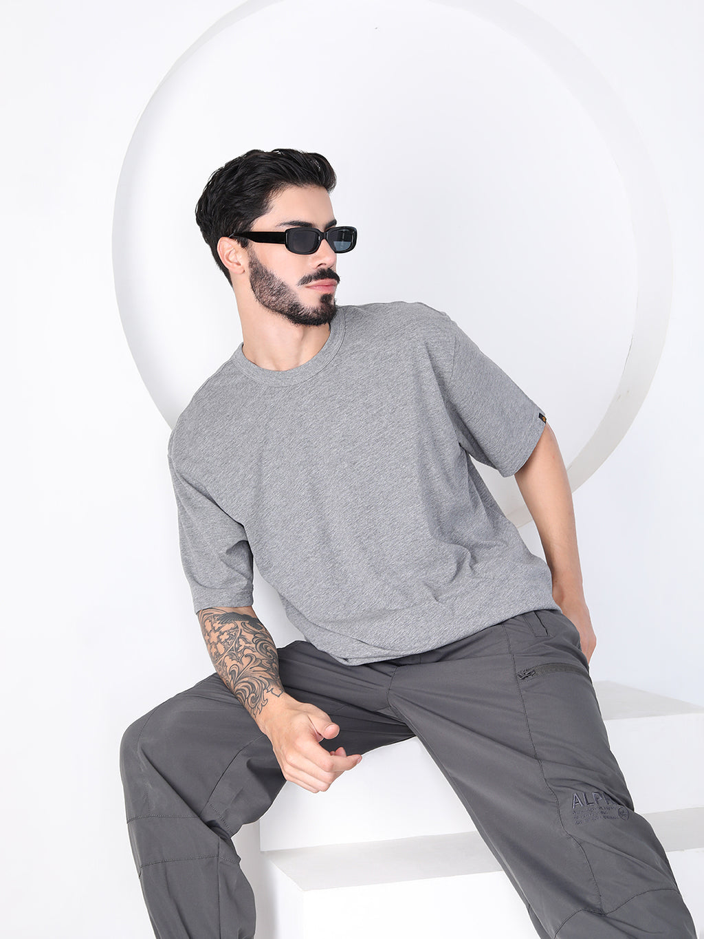 ALPHA INDUSTRIES: ESSENTIAL RELAXED TEE - MEDIUM CHARCOAL HEATHER