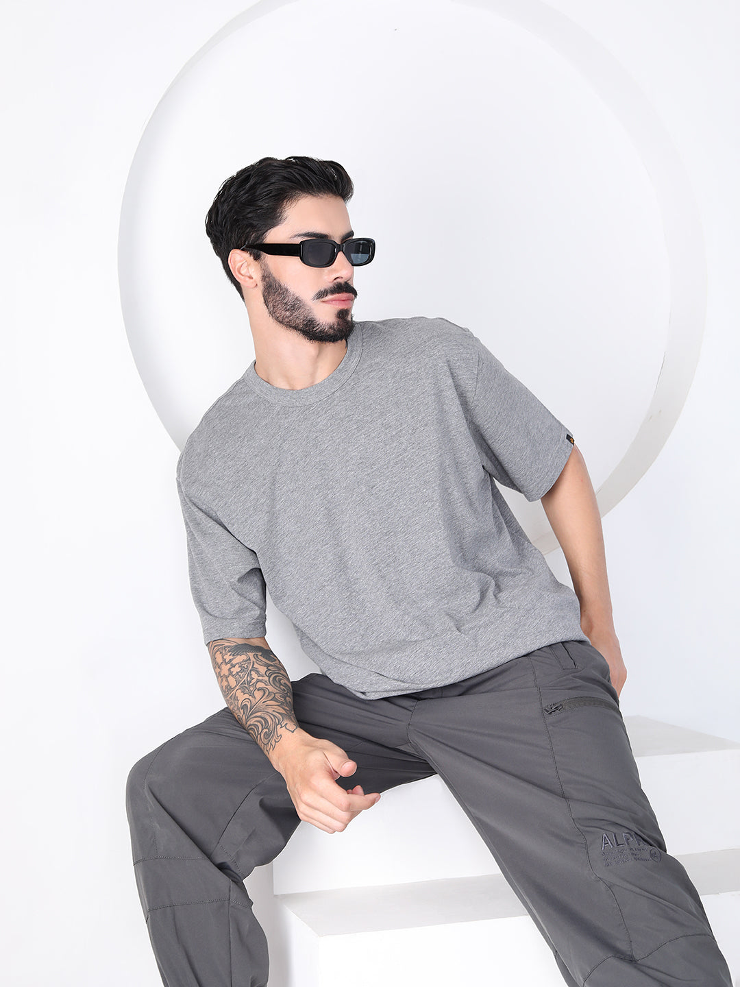 ALPHA INDUSTRIES: ESSENTIAL RELAXED TEE - MEDIUM CHARCOAL HEATHER