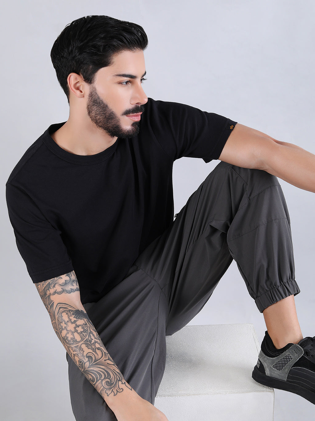 ALPHA INDUSTRIES: ESSENTIAL RELAXED TEE