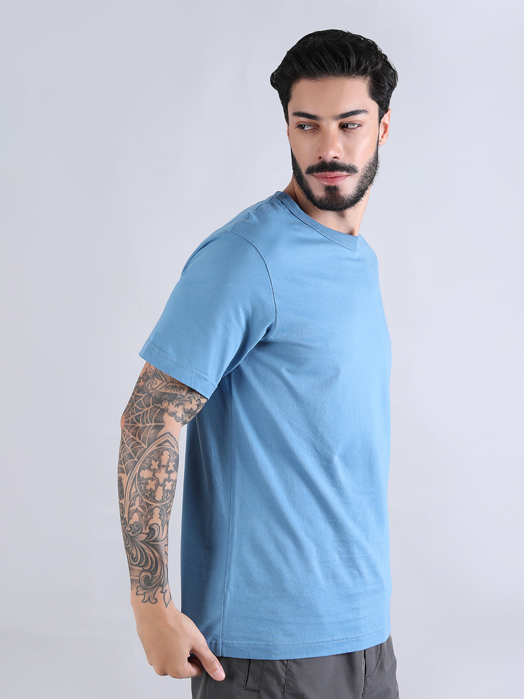 ALPHA INDUSTRIES: ALPHA NEWS PATCH TEE- BLUE