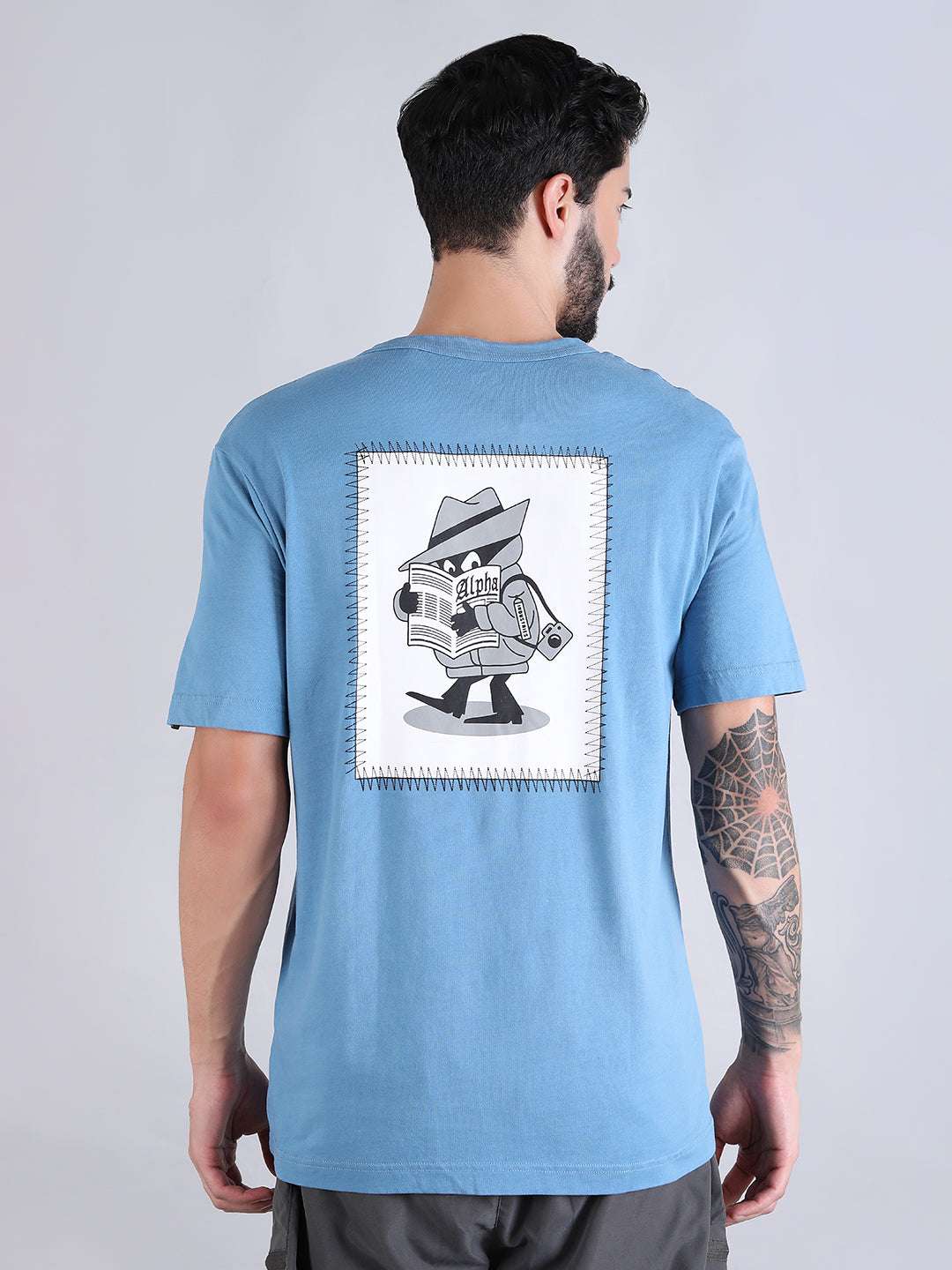 ALPHA INDUSTRIES: ALPHA NEWS PATCH TEE- BLUE