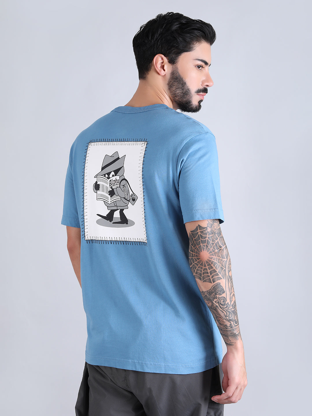 ALPHA INDUSTRIES: ALPHA NEWS PATCH TEE- BLUE