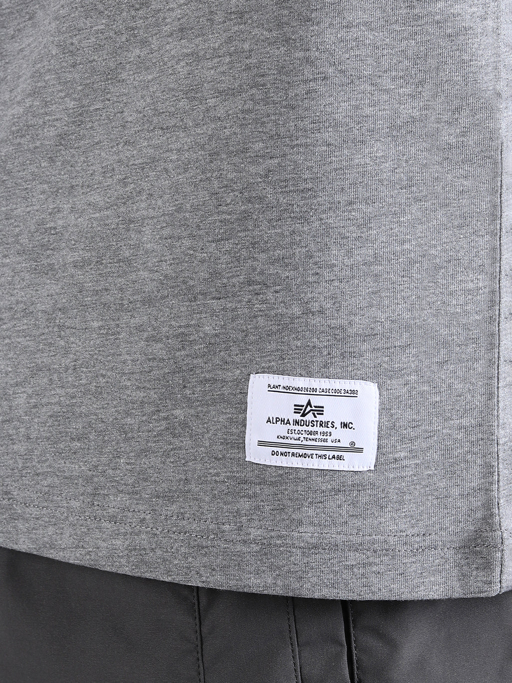 ALPHA INDUSTRIES: ESSENTIAL GEN II TEE - MEDIUM CHARCOAL HEATHER