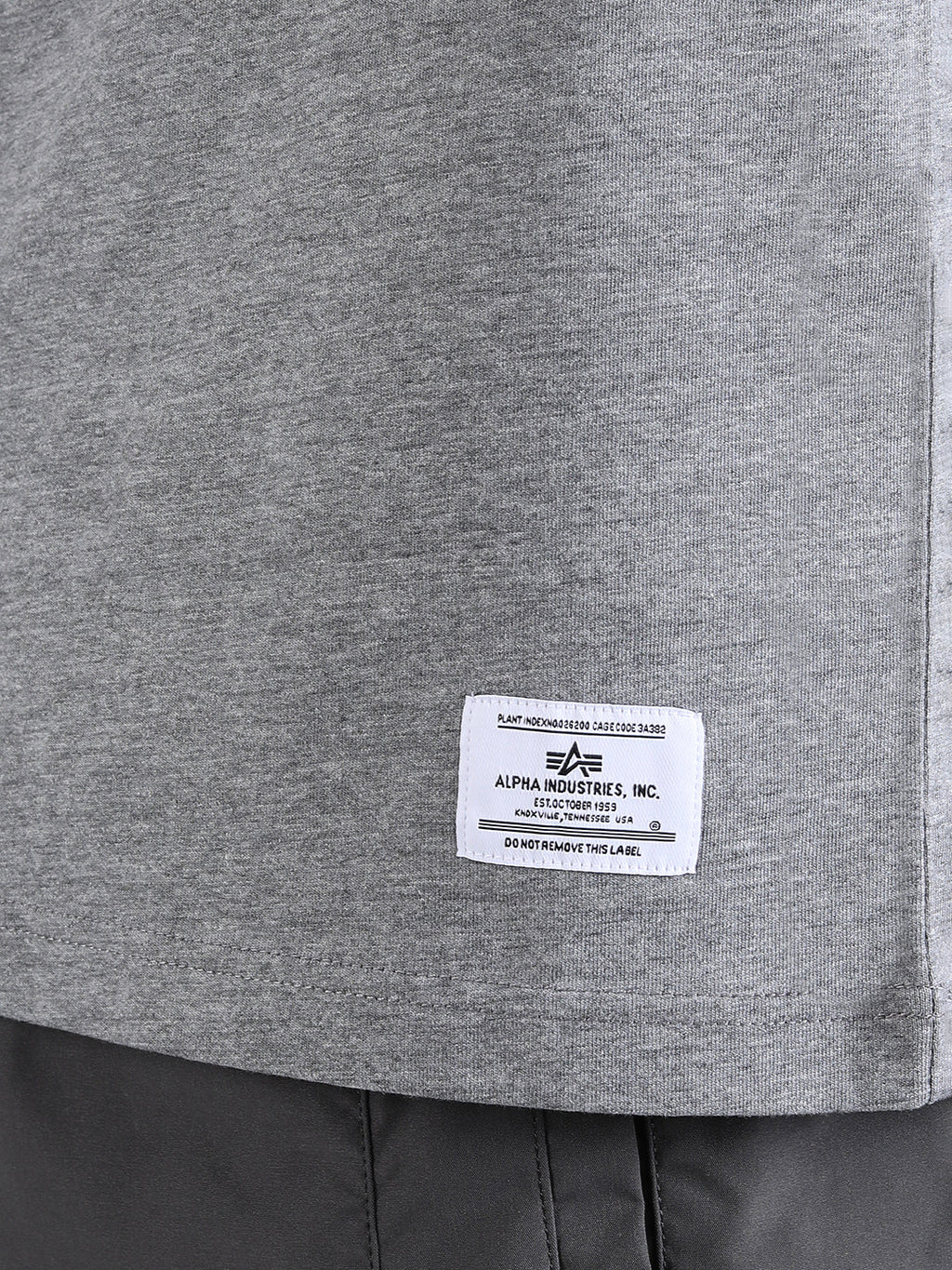 Alpha Industries Essential Gen II T-Shirt for Men | 100% Cotton Casual Crew Neck Tee | Medium Charcoal Heather