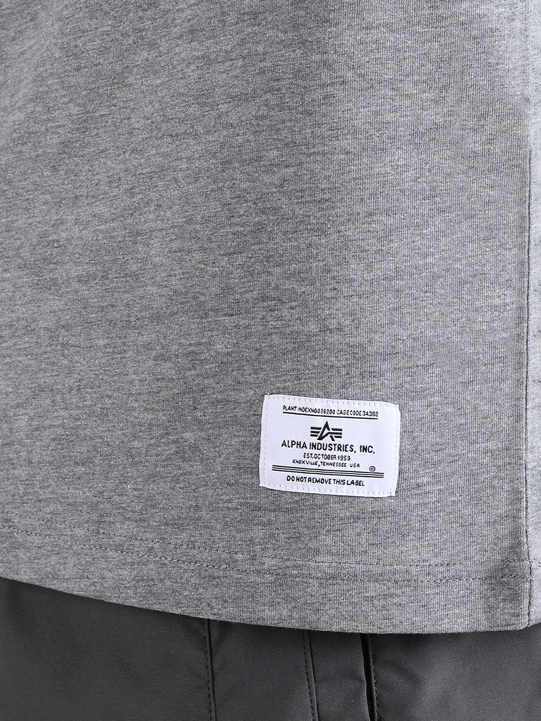 Alpha Industries Essential Gen II T-Shirt for Men | 100% Cotton Casual Crew Neck Tee | Medium Charcoal Heather