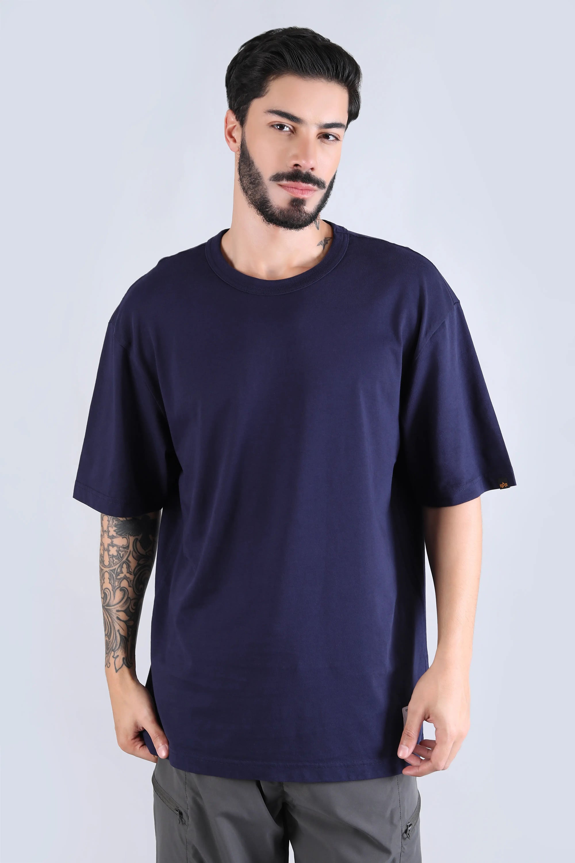 ALPHA INDUSTRIES: ESSENTIAL RELAXED TEE