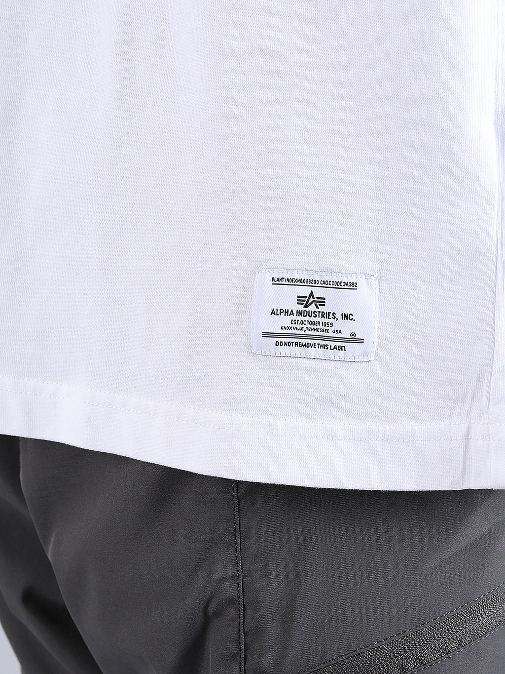 ALPHA INDUSTRIES: ESSENTIAL RELAXED TEE