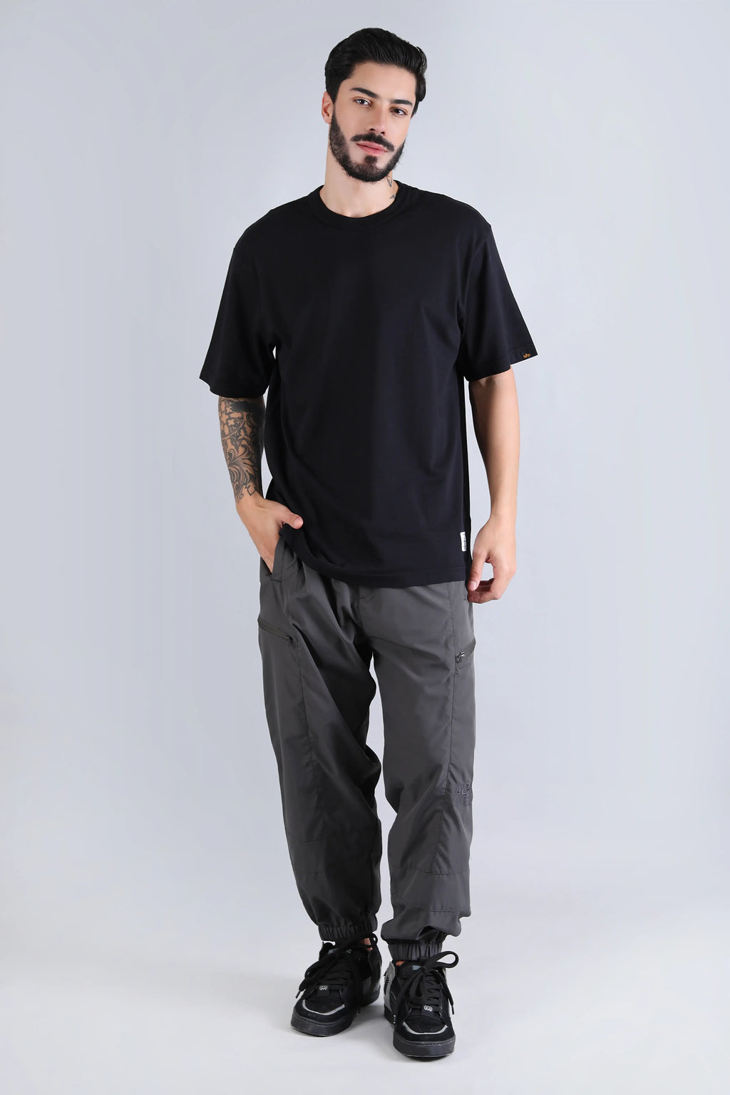 ALPHA INDUSTRIES: ESSENTIAL RELAXED TEE