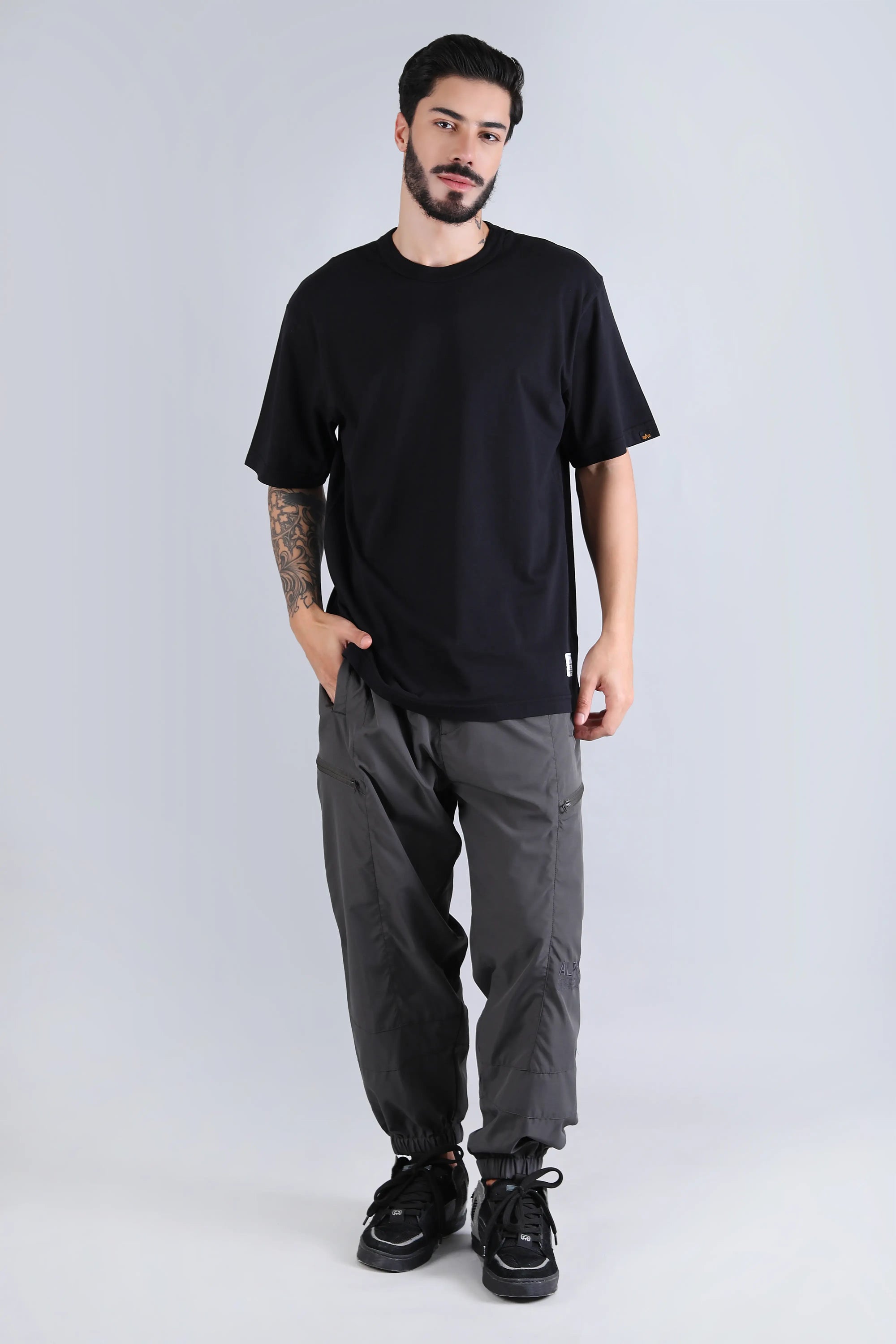 ALPHA INDUSTRIES: ESSENTIAL RELAXED TEE