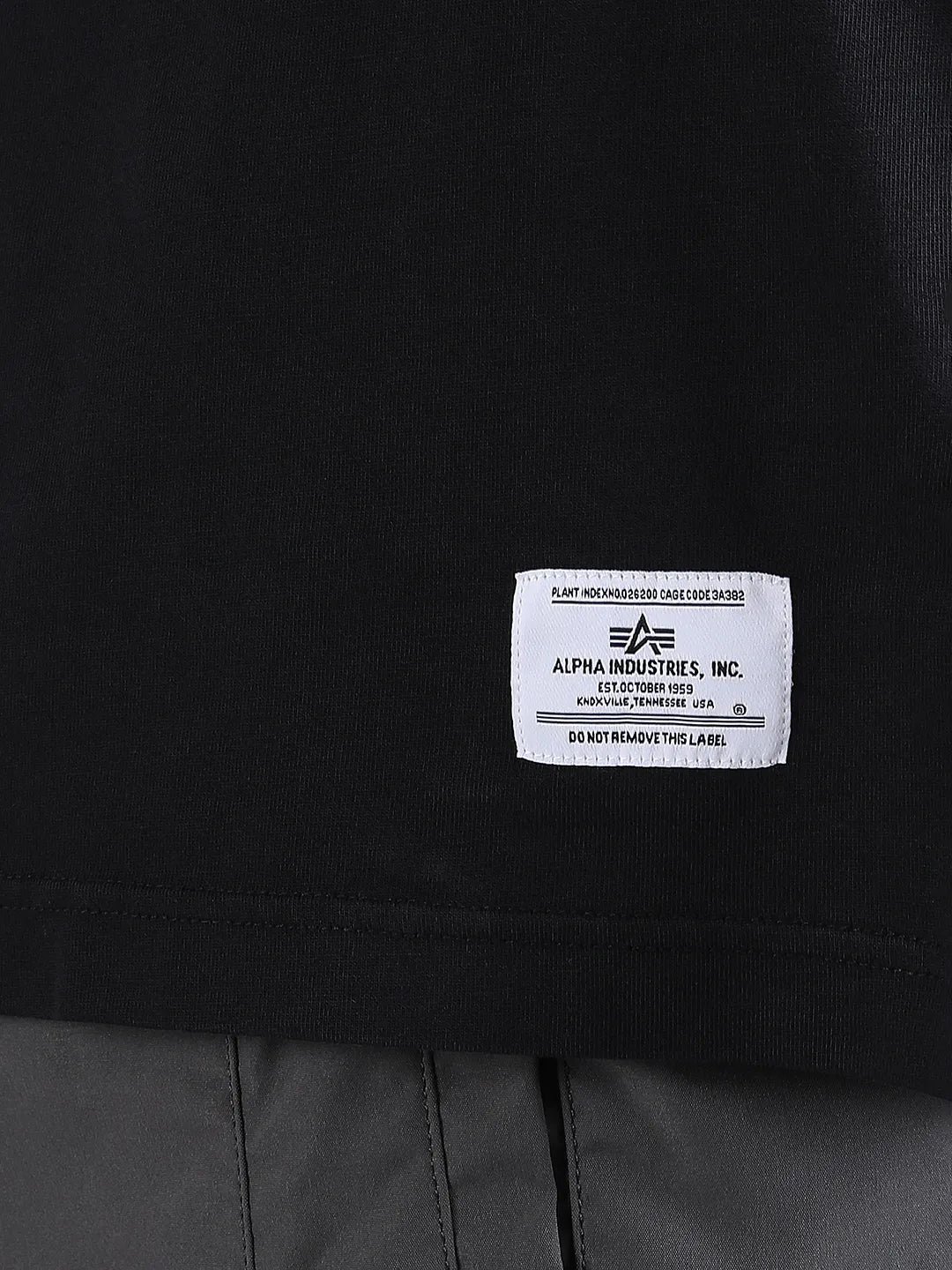 ALPHA INDUSTRIES: ESSENTIAL RELAXED TEE