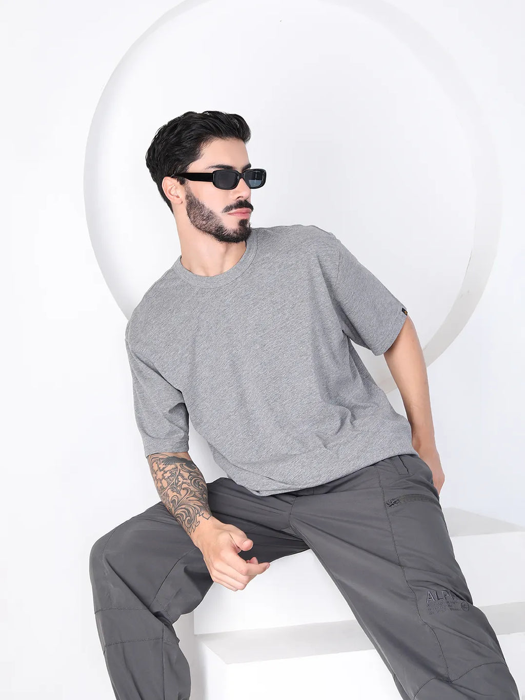 ALPHA INDUSTRIES: ESSENTIAL RELAXED TEE