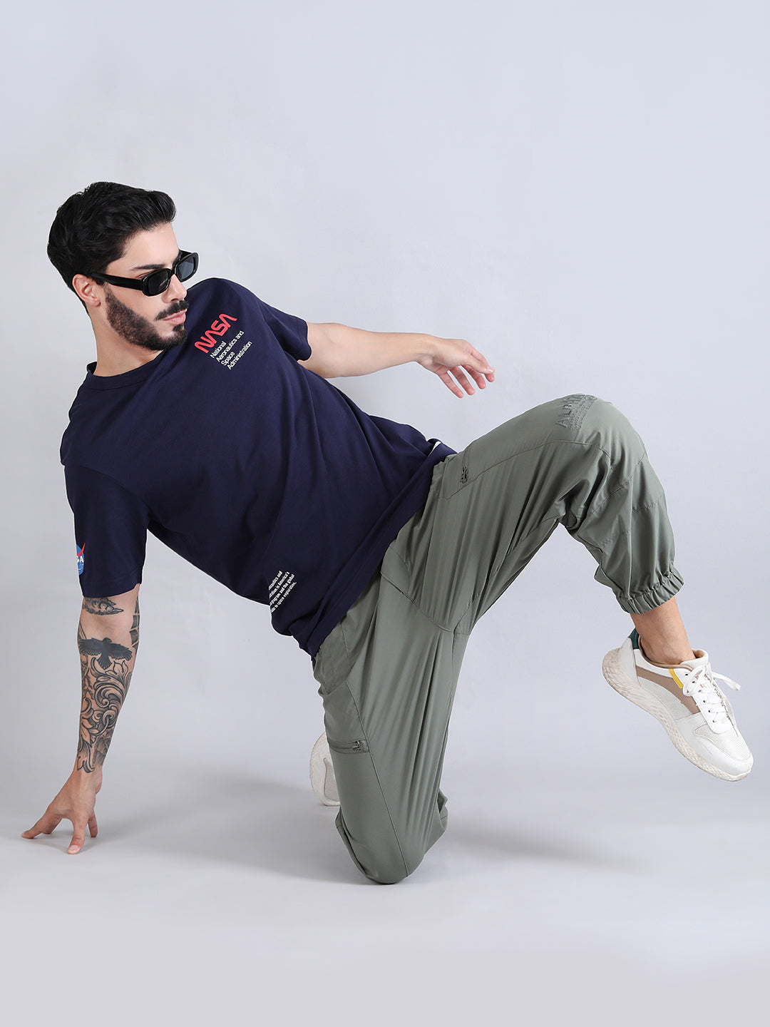 ALPHA INDUSTRIES: NASA WORM LOGO GEN II TEE - BLUE