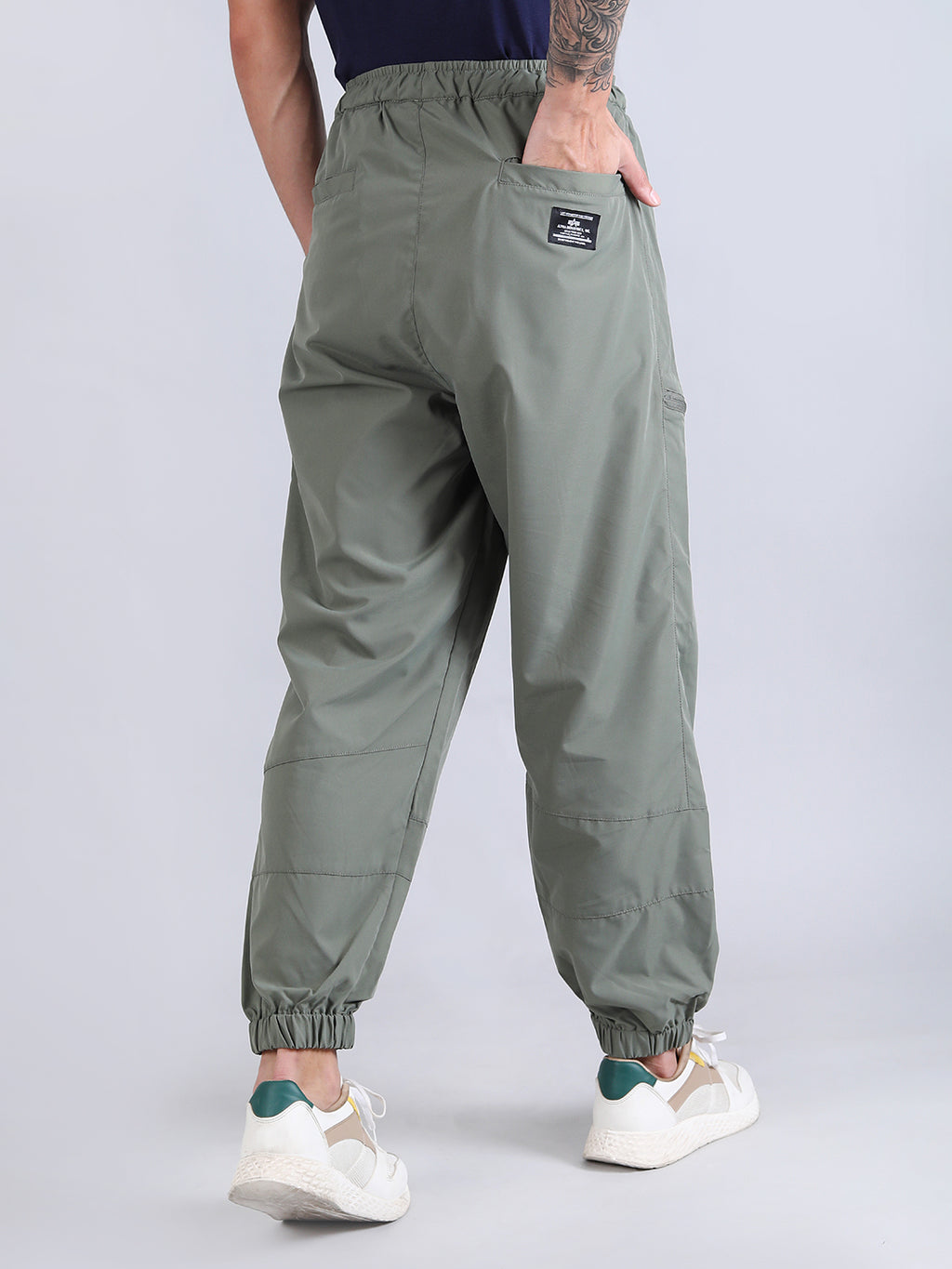 ALPHA INDUSTRIES : Men's Track Pants - OLIVE