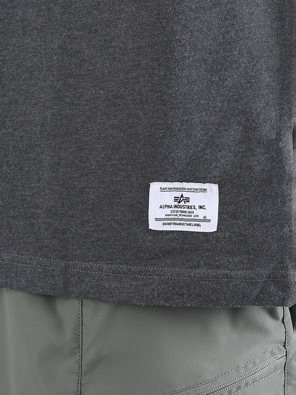 ALPHA INDUSTRIES: ESSENTIAL RELAXED TEE