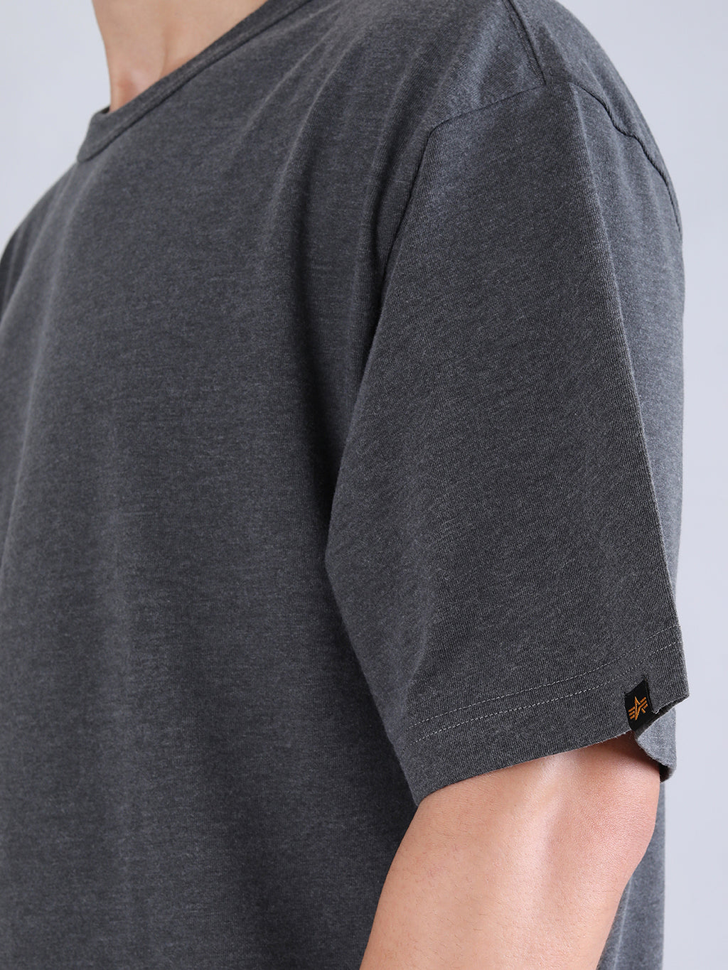 ALPHA INDUSTRIES: ESSENTIAL RELAXED TEE - DARK CHARCOAL HEATHER