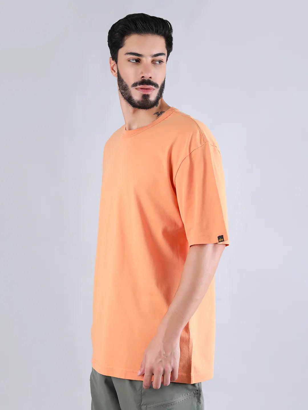 ALPHA INDUSTRIES: ESSENTIAL RELAXED TEE