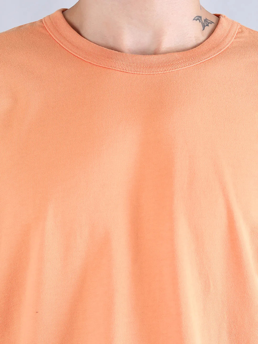 ALPHA INDUSTRIES: ESSENTIAL RELAXED TEE
