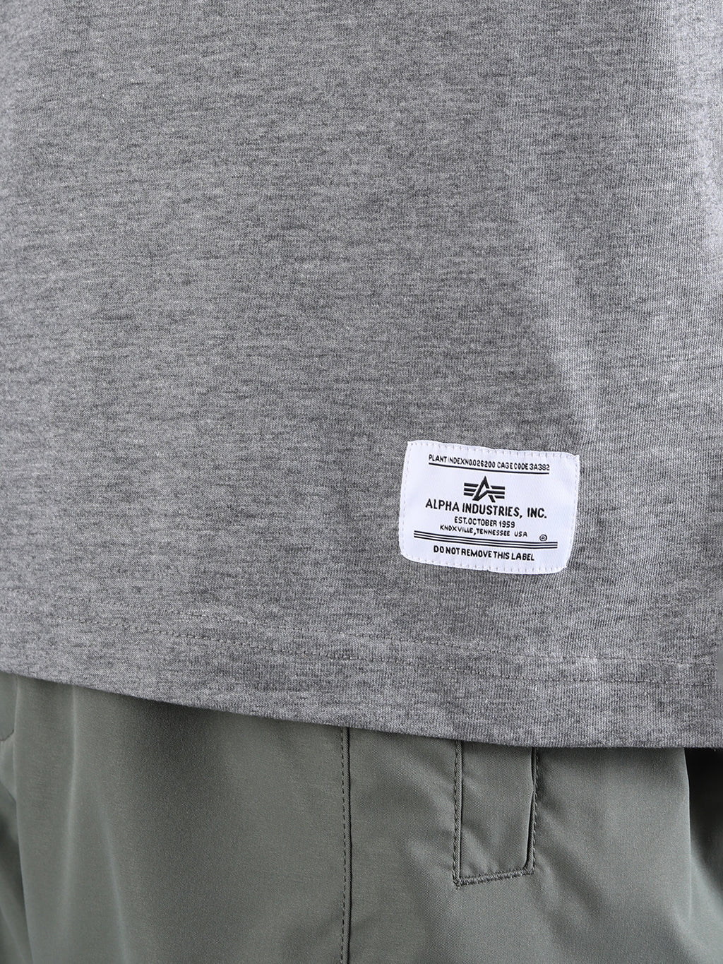 ALPHA INDUSTRIES: ALPHA COMMANDER TEE - MEDIUM CHARCOAL HEATHER