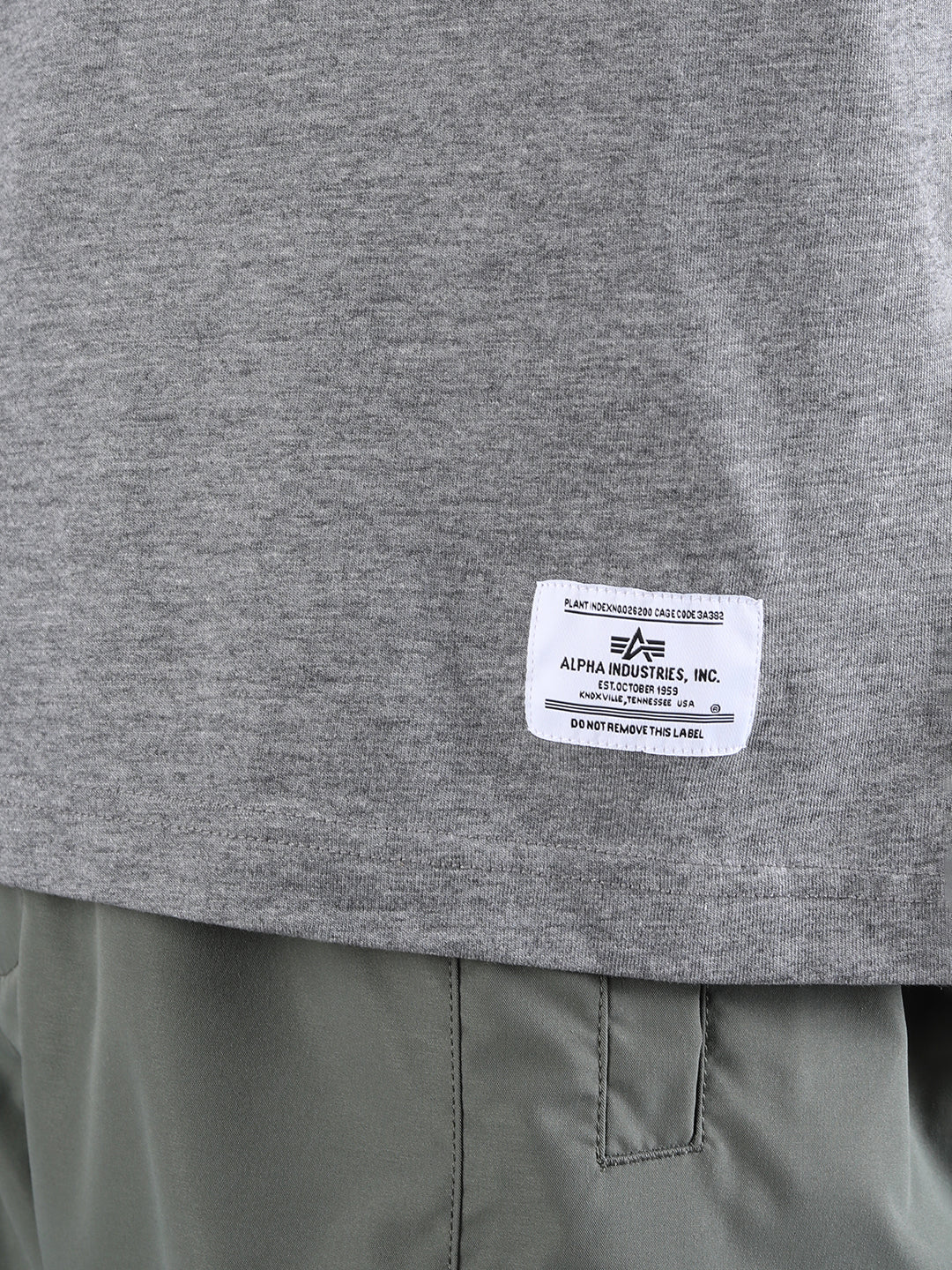 ALPHA INDUSTRIES: ALPHA COMMANDER TEE - MEDIUM CHARCOAL HEATHER