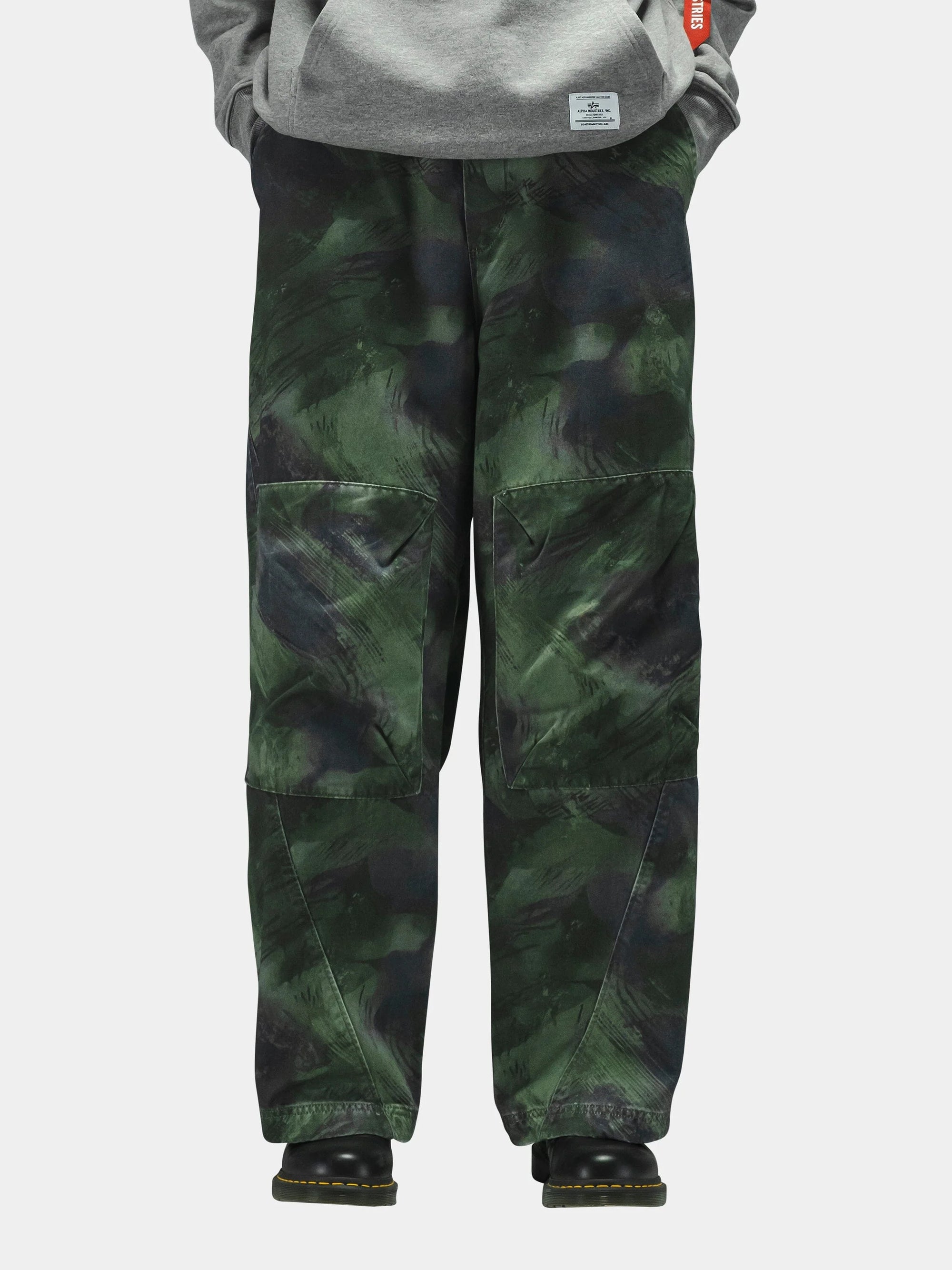 ALPHA INDUSTIRES OVERSIZED WASHED PANT