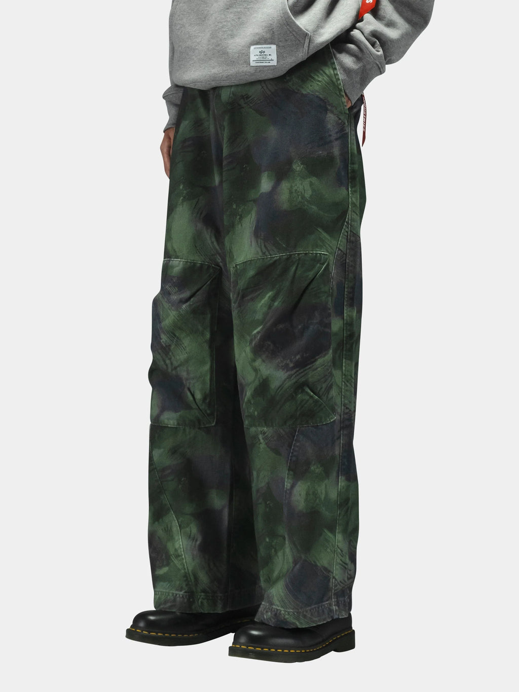 ALPHA INDUSTIRES OVERSIZED WASHED PANT